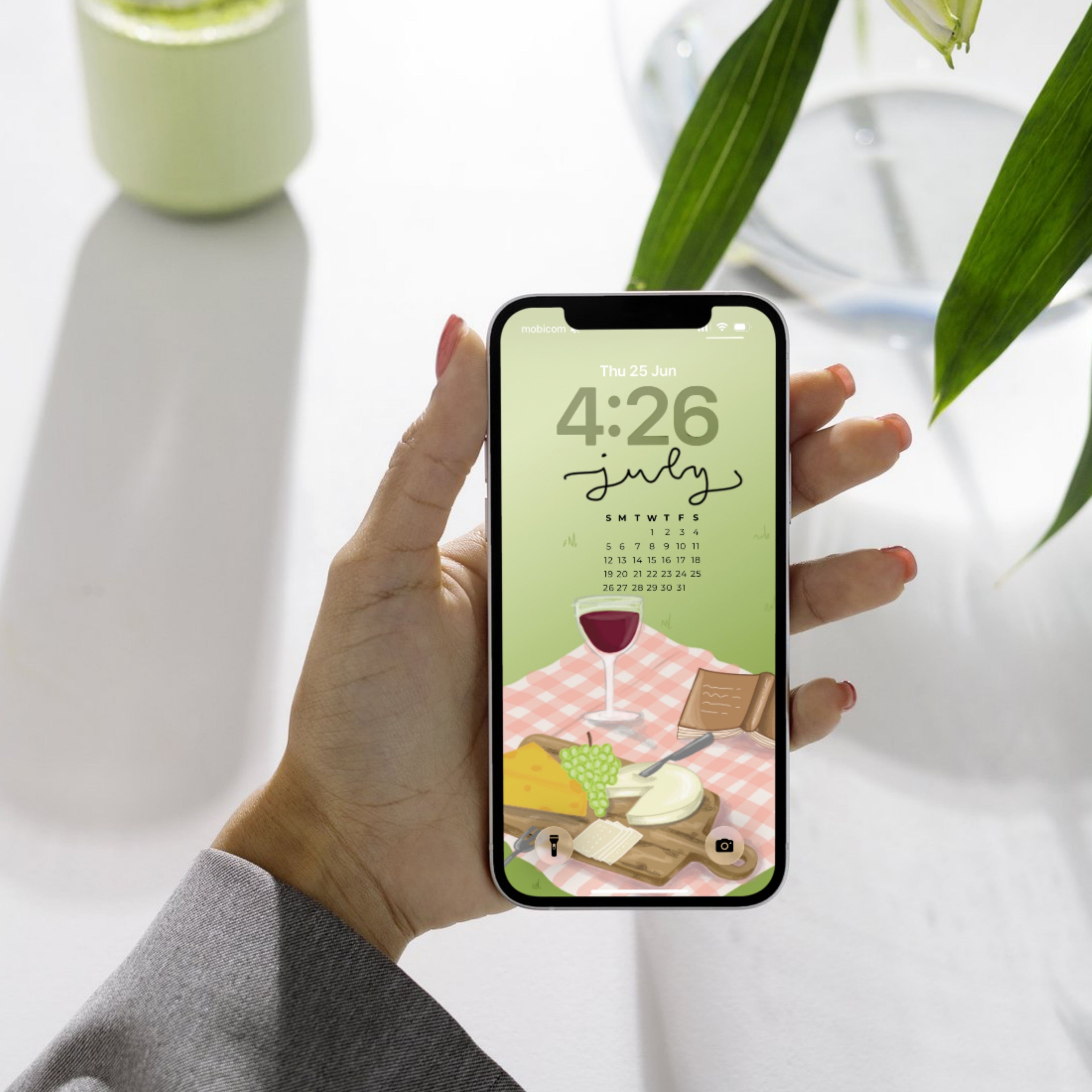 FREE Phone Wallpaper | July Picnic