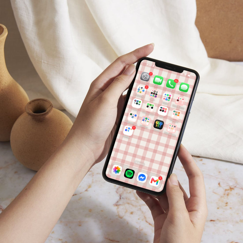 FREE Phone Wallpaper | July Picnic